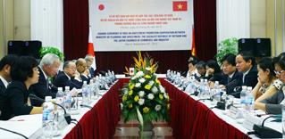 Vietnam promete preferencias a los inversores japoneses
